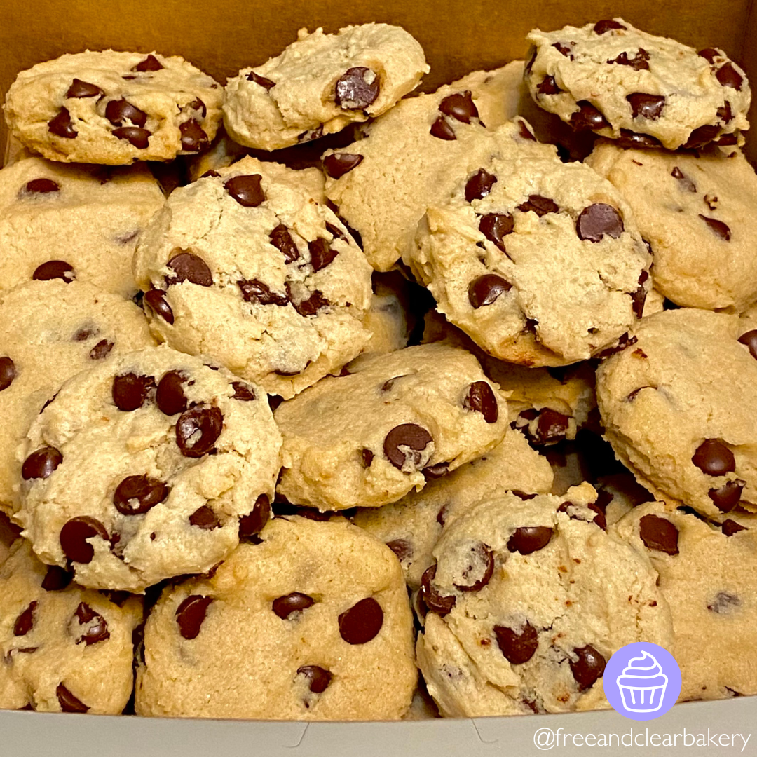 Full bakery box containing two dozen regular sized chocolate chips